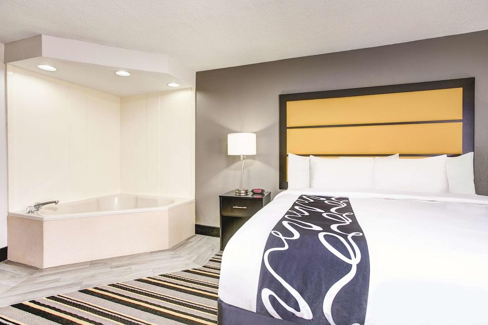 Oyo Townhouse - Ridgeland Hotel Jackson