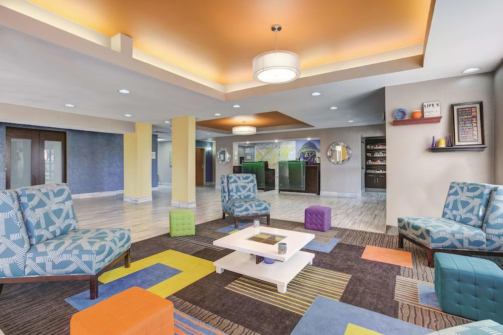 Oyo Townhouse - Ridgeland Jackson