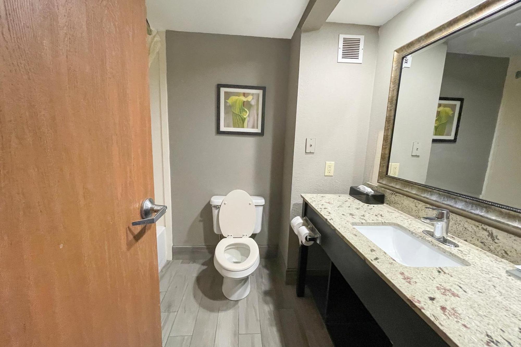 Oyo Townhouse - Ridgeland