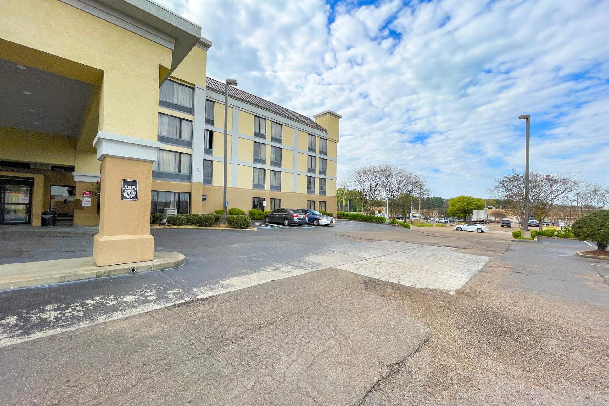 Hotel Oyo Townhouse - Ridgeland 3*
